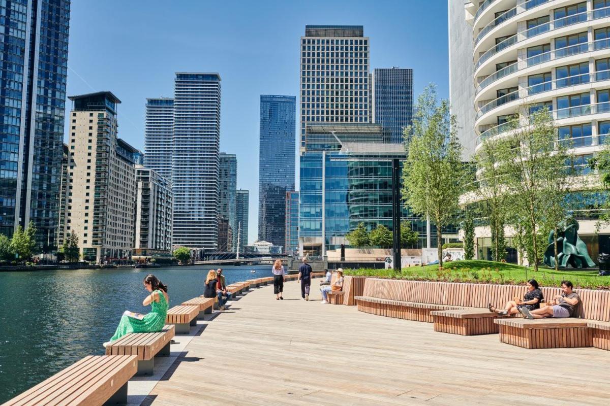 Londwell, The Wharfside Boutique, River Views & Balcony Appartement Londen