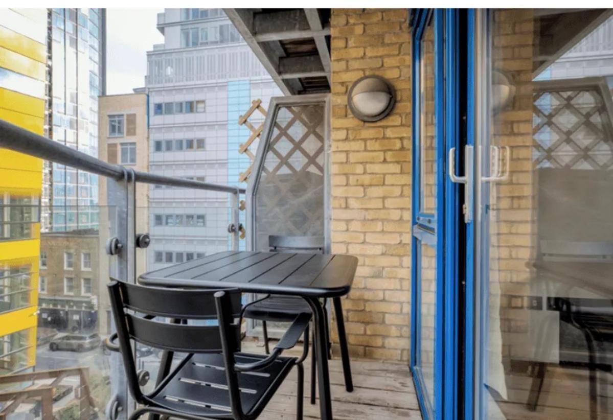 Appartement Londwell, The Wharfside Boutique, River Views & Balcony Londen